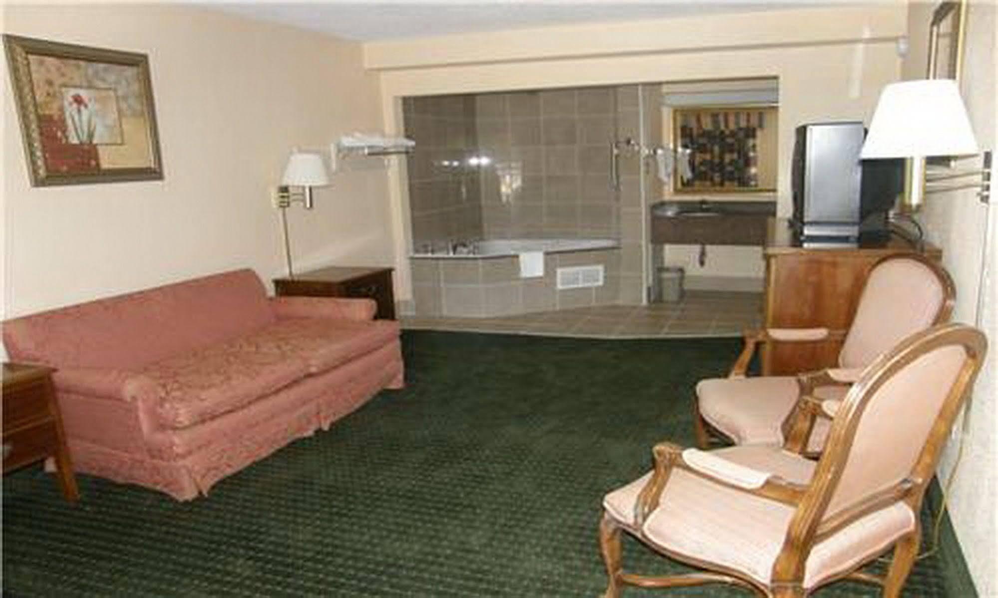 Fairbridge Inn & Suites McDonough Exterior foto